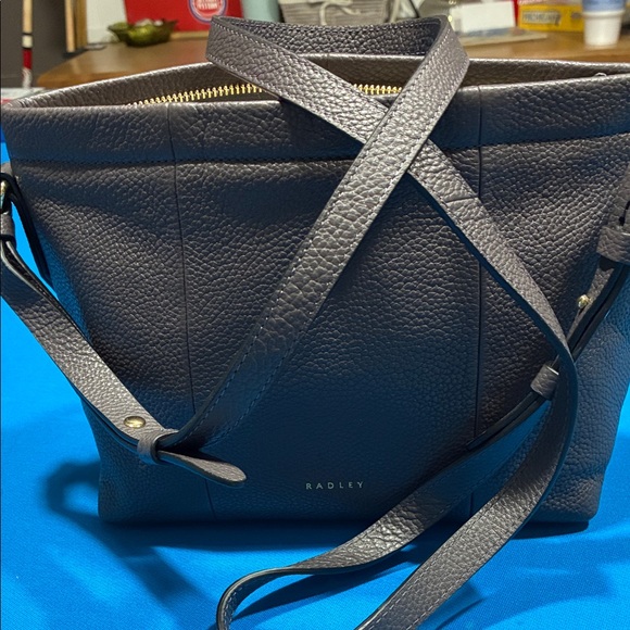 RADLEY LONDON Adorable Crossbody Bag - Picture 12 of 15